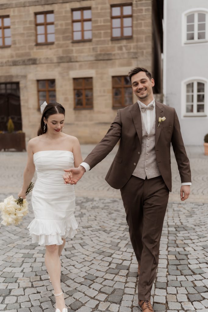 Kurzes Brautkleid Brautmode Standesamt